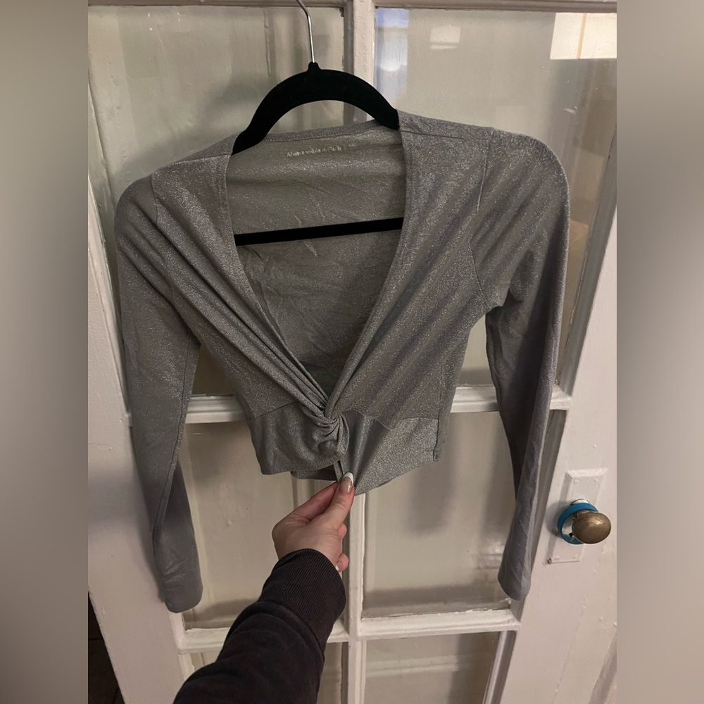 Abercrombie and Fitch Shimmer Silver Twist-Front Long Sleeve Crop Top